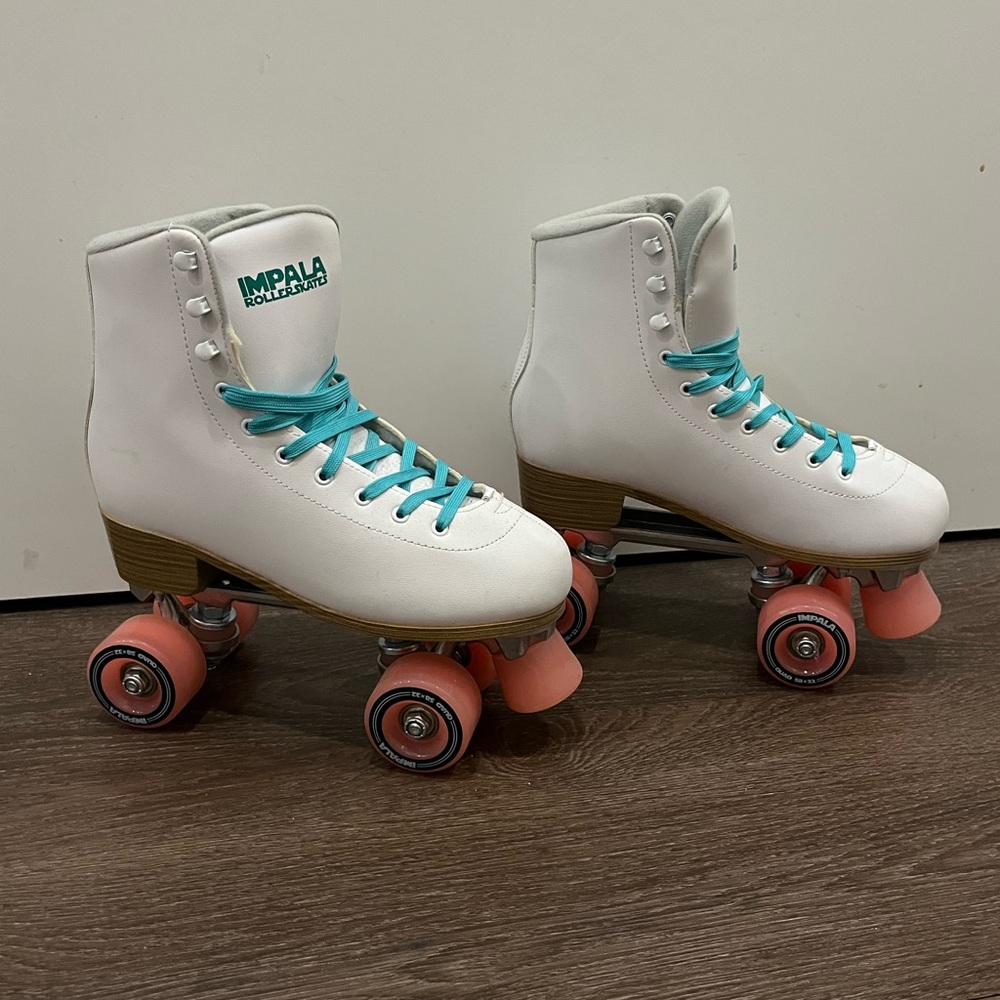 Impala Roller Skates, Like New!